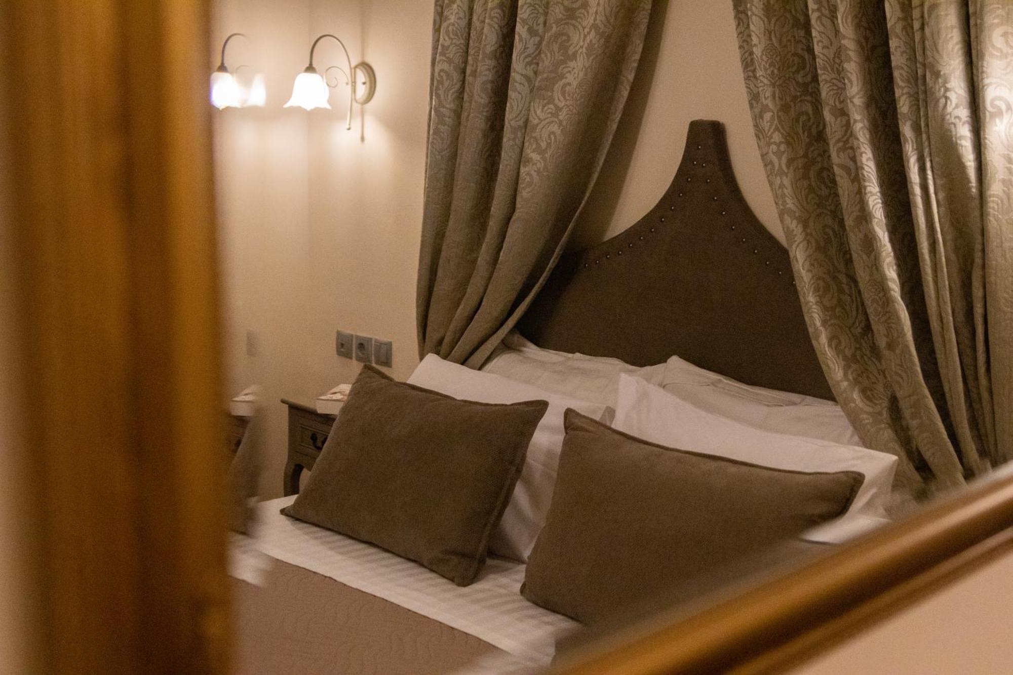 April Luxury Suites (Adults Only) Rhodes City Rum bild