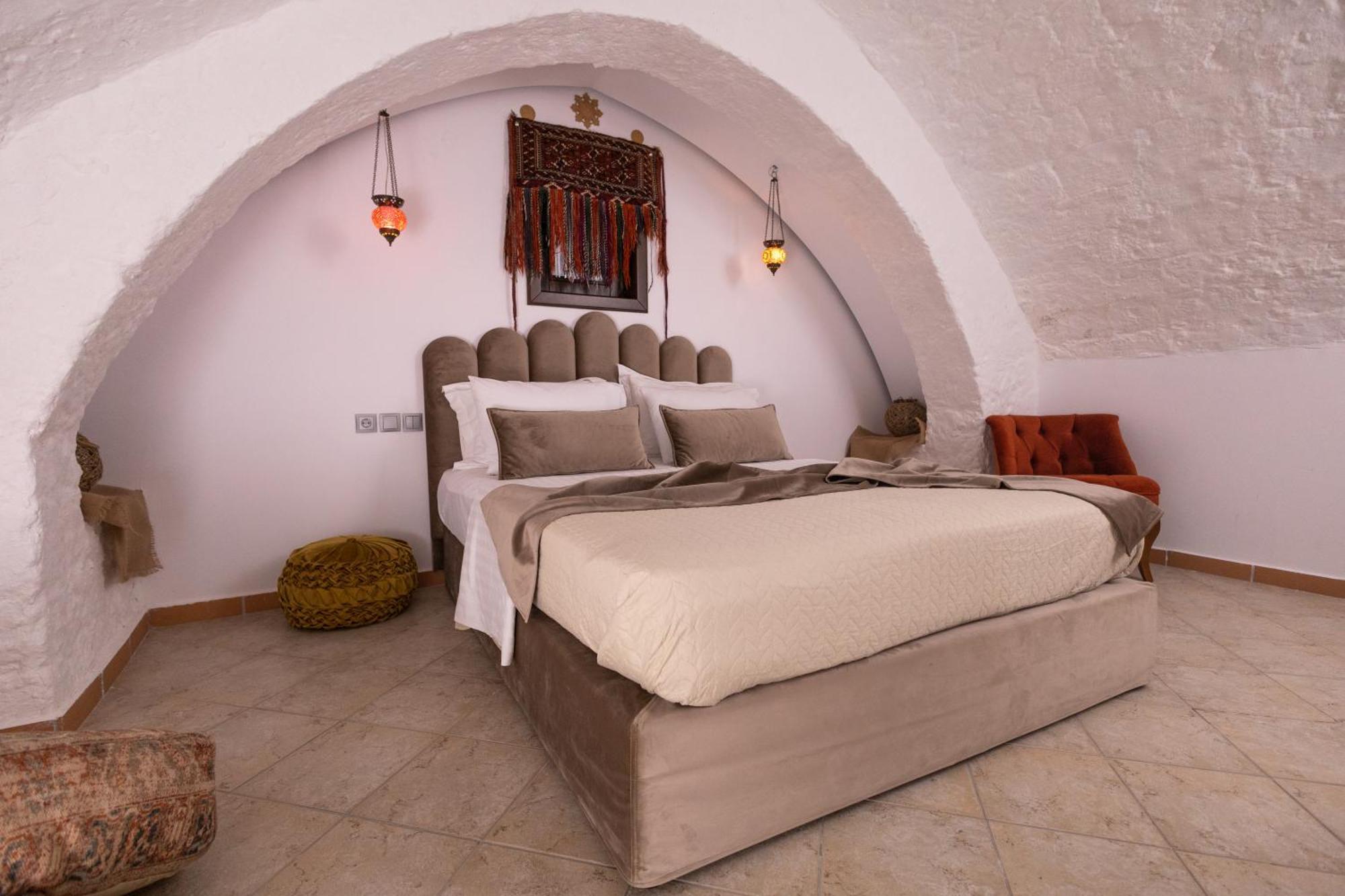 April Luxury Suites (Adults Only) Rhodes City Exteriör bild